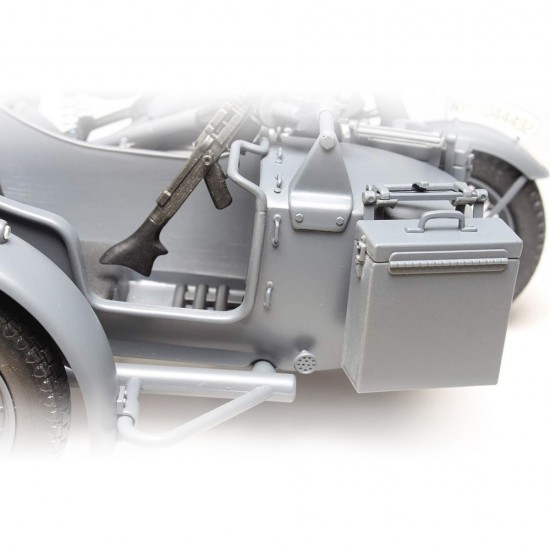 Machetă moto Italeri [1:9] - Zundapp KS 750 W/Sidecar Kit plastic - Necesită lipire și vopsire